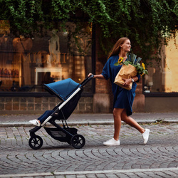 Wózek spacerowy Thule Spring - Black/Misty Rose [OUTLET - KOŃCÓWKA SERII]
