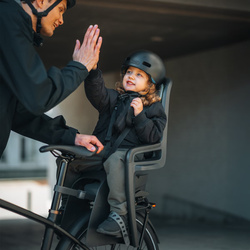 Fotelik rowerowy - THULE RideAlong 2 Montowany na bagażniku - Dark Gray